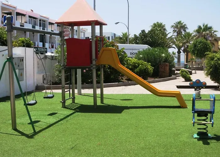 100 Meters From The Ocean Daire *