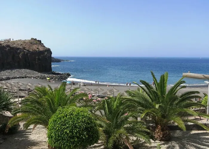 100 Meters From The Ocean كالاو سالفاجي