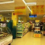 100 Meters From The Ocean 卡亚俄萨尔瓦赫